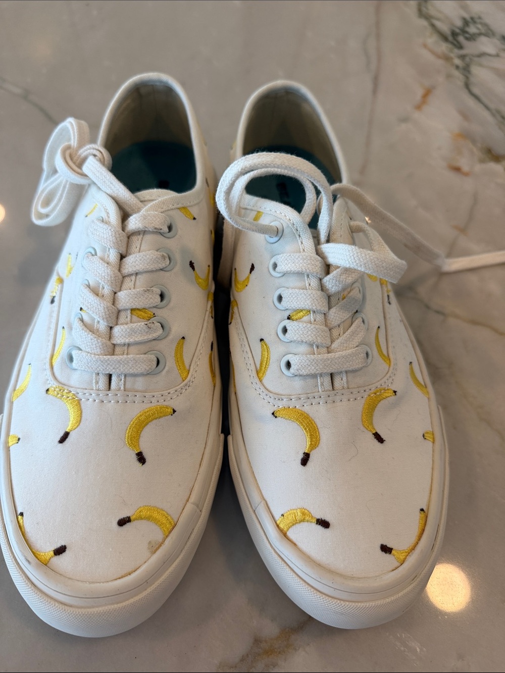๐SeaVees for J.Crew Legend Sneakers White Embroidered Bananas NWOT - Women's 7.5